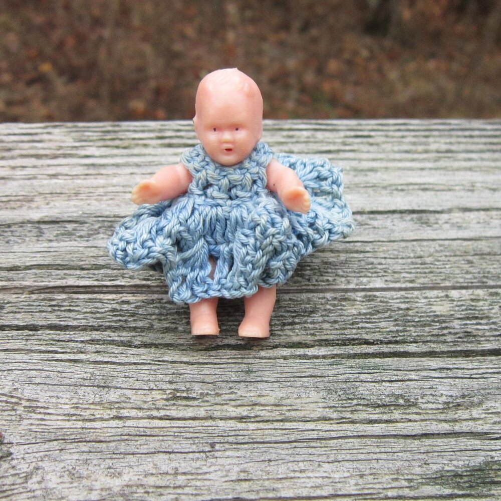 Vintage Tiny Baby Doll < 2 Inch Mini Doll House Figure Mid Century With Dress